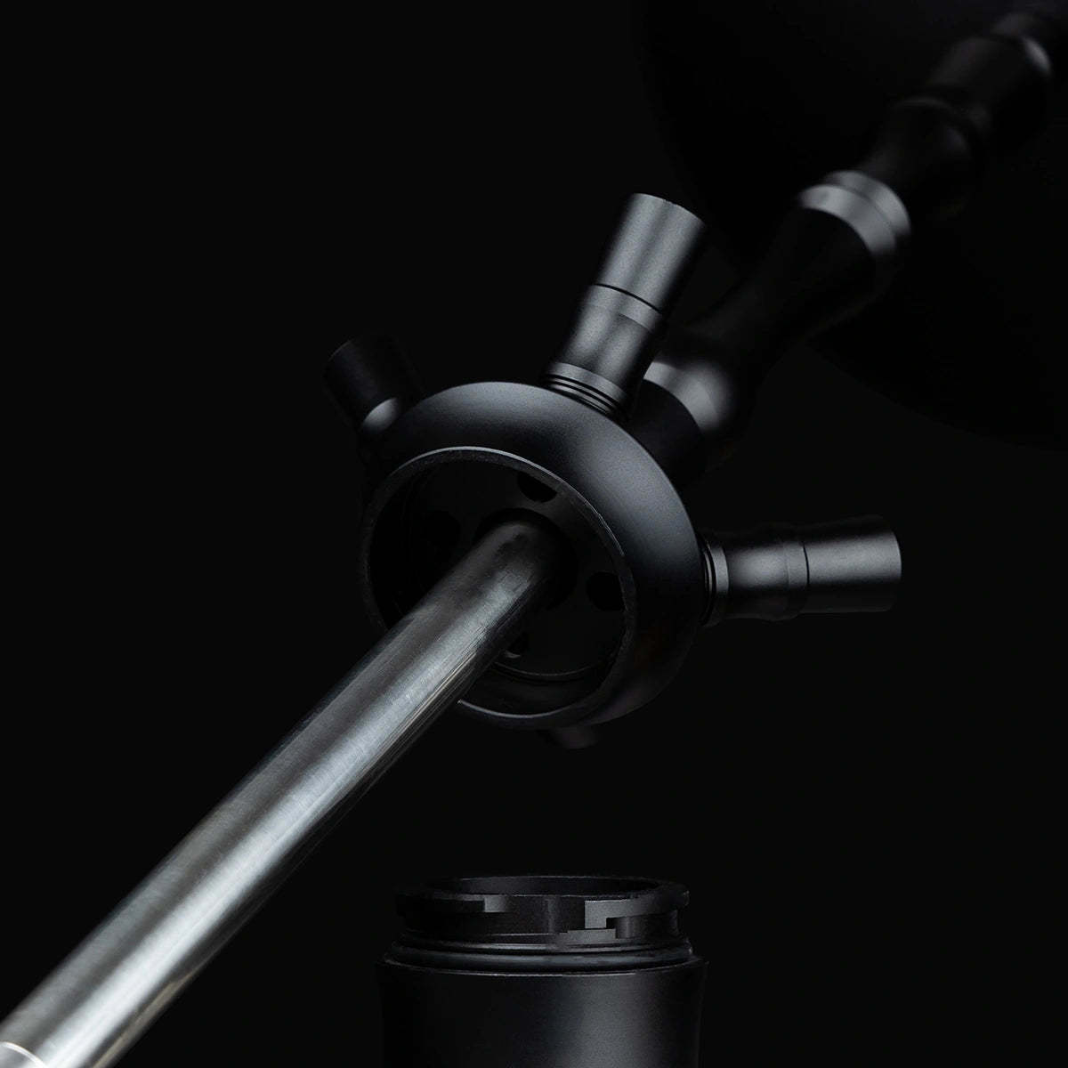 Aladin Alux M4.1 Black Shisha Pipe 62cm - The Shisha Shop